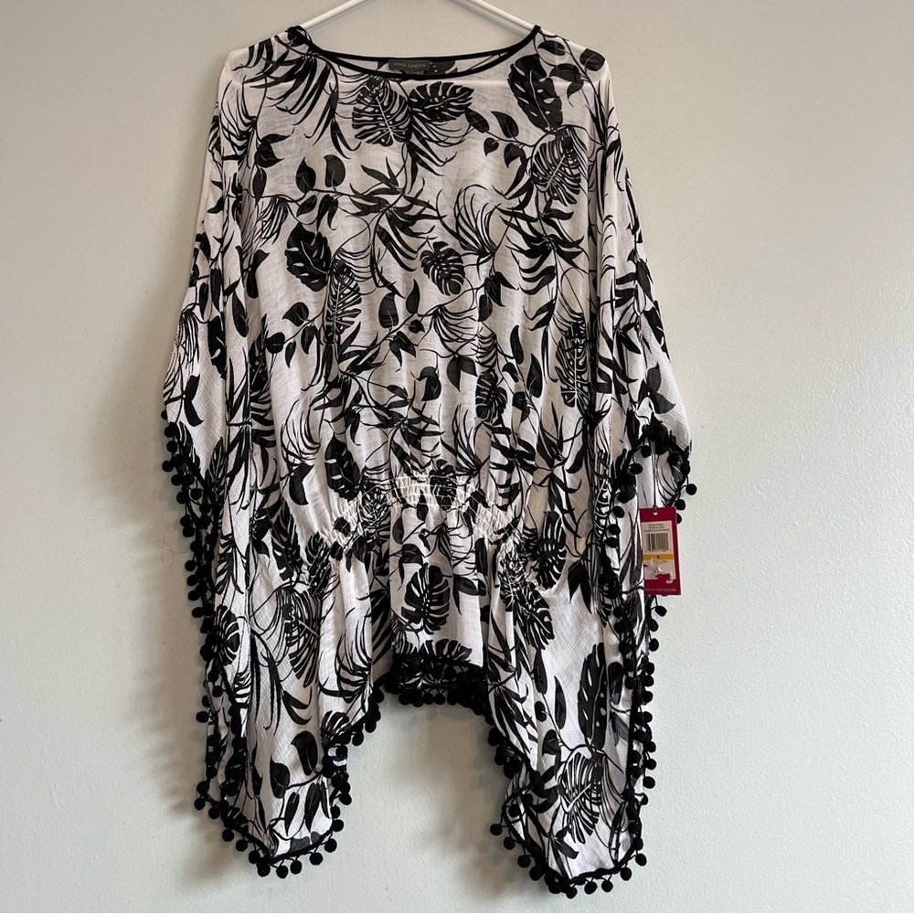 NWT Vince Camuto Women's Floral Lagoon V-Neck Poncho Blouse Size S Black White